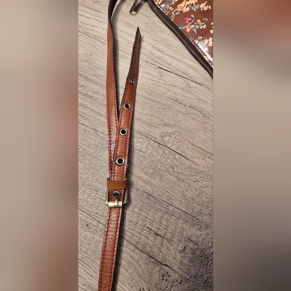 Patricia Nash Leather Aveley Crossbody - Picture 8 of 10